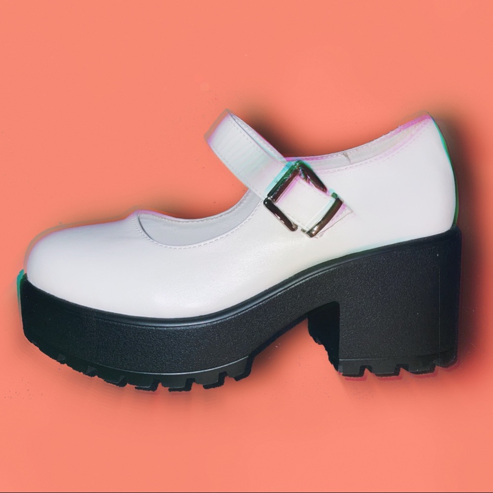 DOLLSKILL white platform Mary Jane